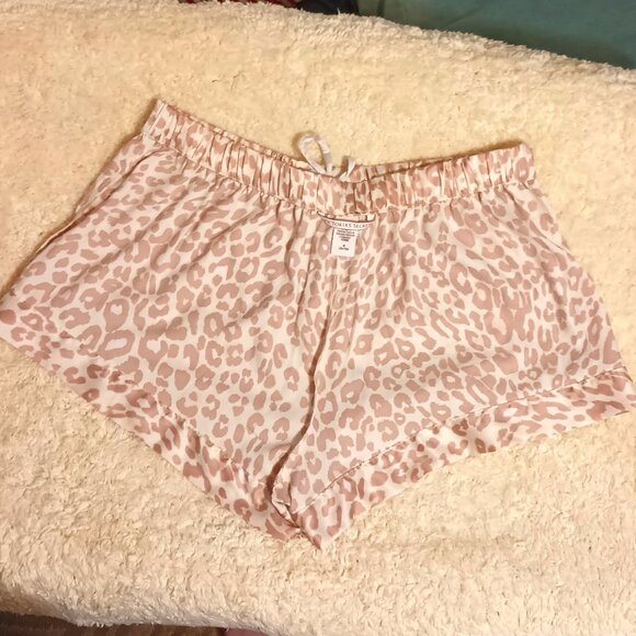 EUC ~ Victoria's Secret Cheetah Print Satin Sleep Shorts (Size:  Medium) - Picture 3 of 6
